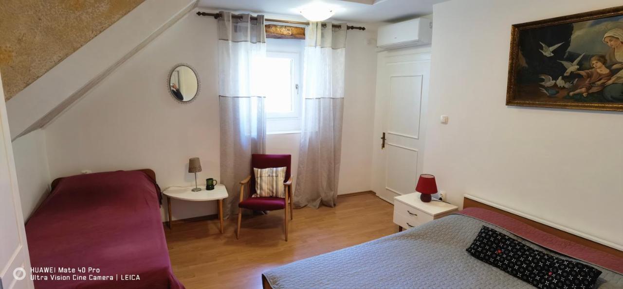 Guesthouse Palma Mali Losinj Bagian luar foto