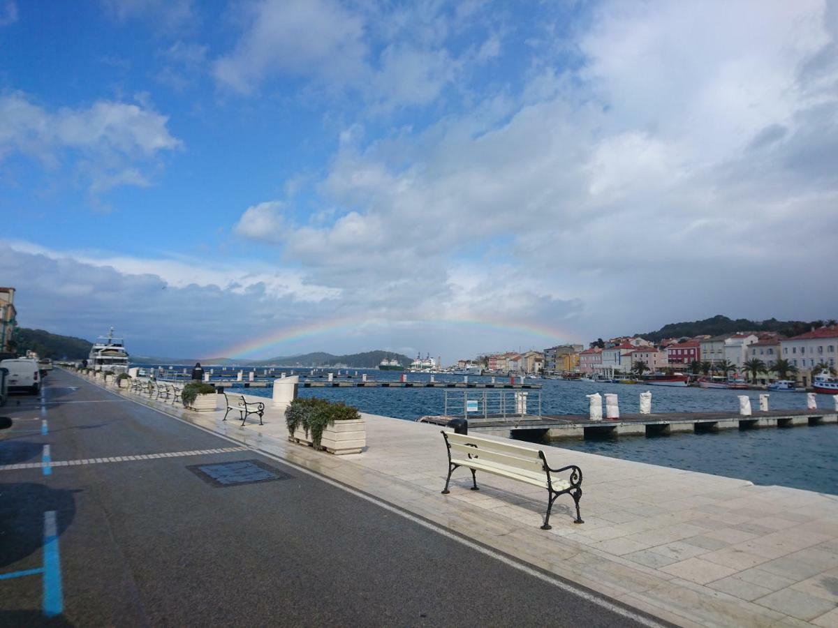 Guesthouse Palma Mali Losinj Bagian luar foto